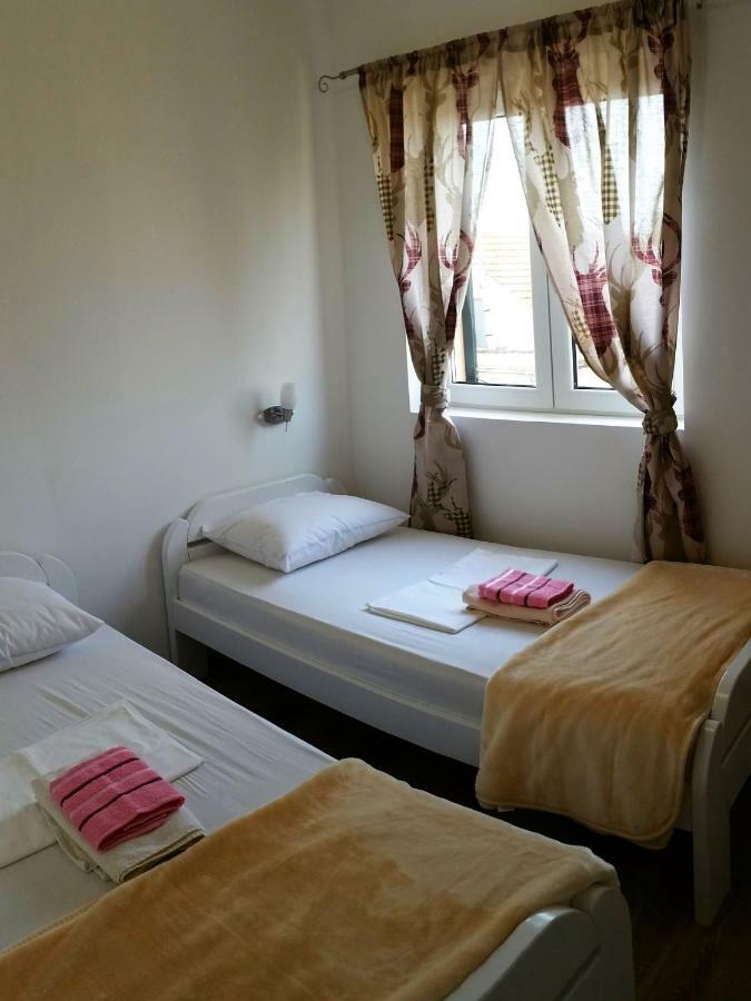 Apartmani Marijana 시베니크 외부 사진